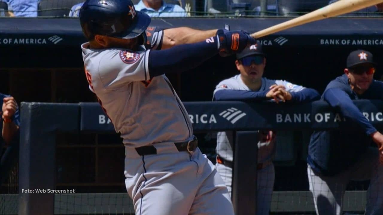 El pelotero venezolano Jose Altuve encendió la ofensiva de Houston Astros siendo uno de los guías para el lauro 71 de la campaña.