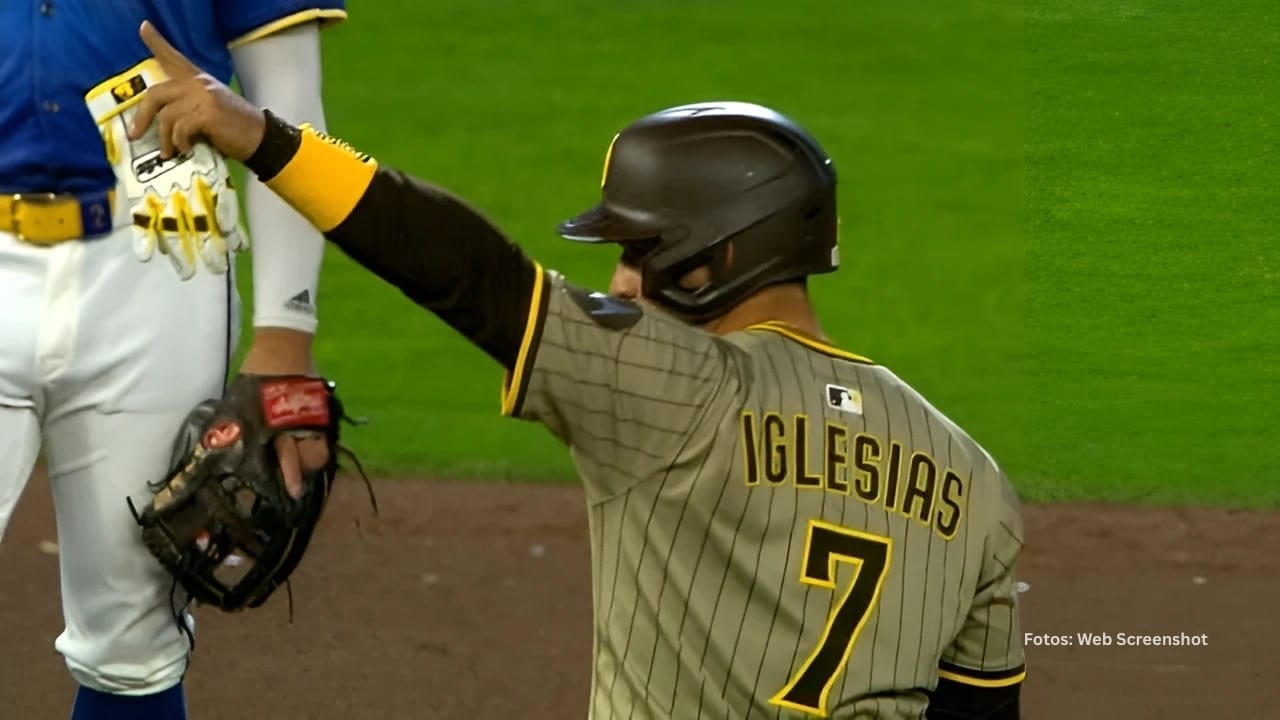 Jose Iglesias celebrando un batazo on San Diego Padres