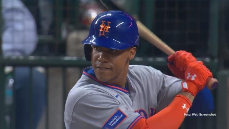 Juan Soto bateando con New York Mets