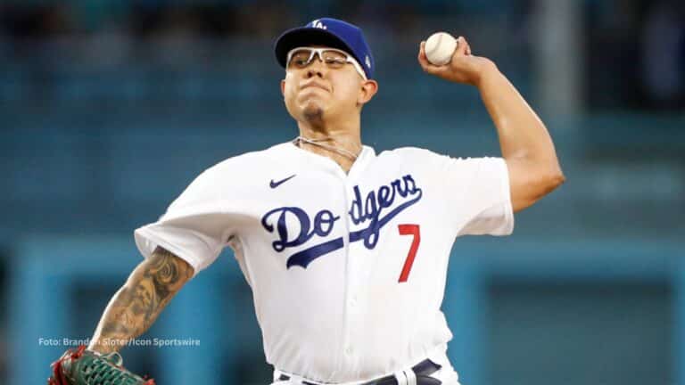 Scott Boras, agente del lanzador mexicano Julio Urías, ha manifestado las potenciales ofertas.