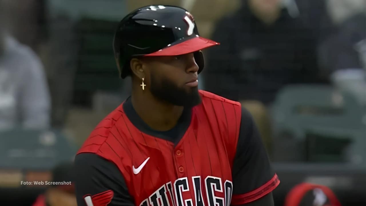 Luis Robert Jr. en un juego con Chicago White Sox