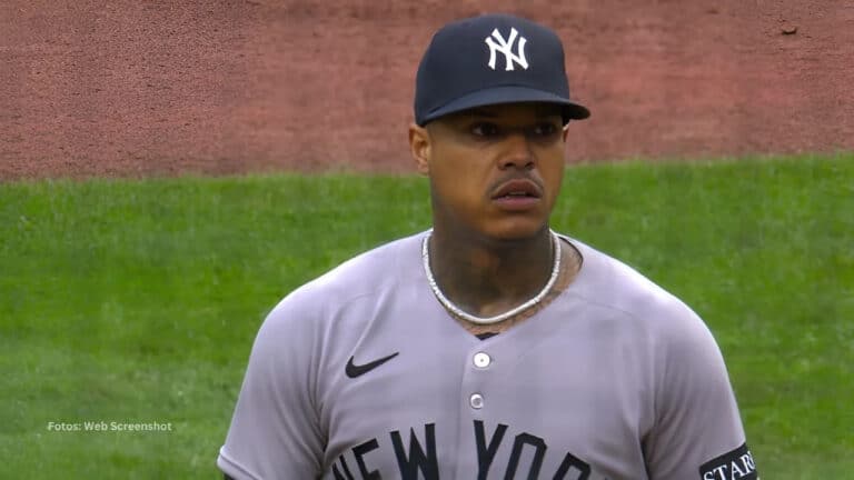 Marcus Stroman con el uniforme de New York Yankees
