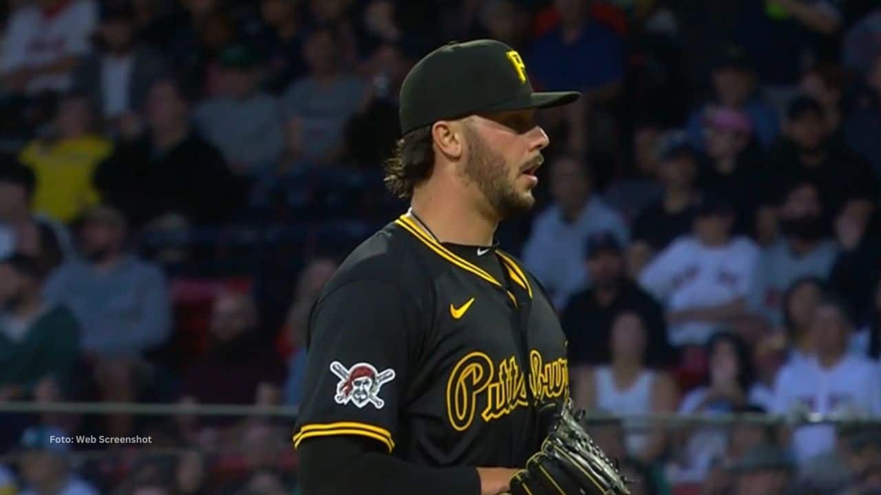 Paul Skenes logró la noche del viernes 29 de agosto, el primer lauro de su carrera en el Fenway Park de Boston Red Sox.