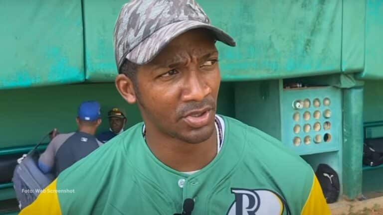 El beisbol cubano parece algo irreal de vez en cuando y hechos como el que involucró a Juan Carlos Arencibia así lo comprueban.