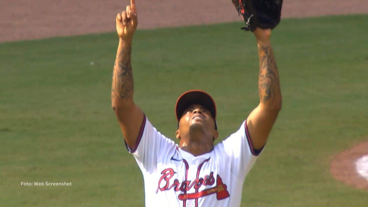 El pelotero cubano Raisel Iglesias superó este 2025 la barrera de los 250 ponches en MLB.