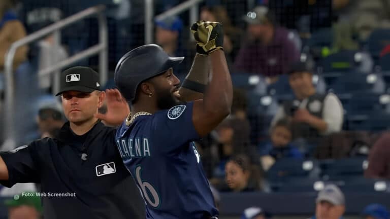 Randy Arozarena celebra con Seattle Mariners