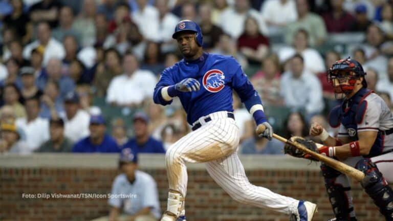 Sammy Sosa conectó de por vida en MLB un total de 609 cuadrangulares y registró 58.6 de WAR.