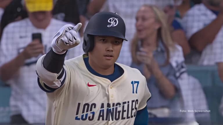 Shohei Ohtani recorre las bases tras jonrón con Los Angeles Dodgers