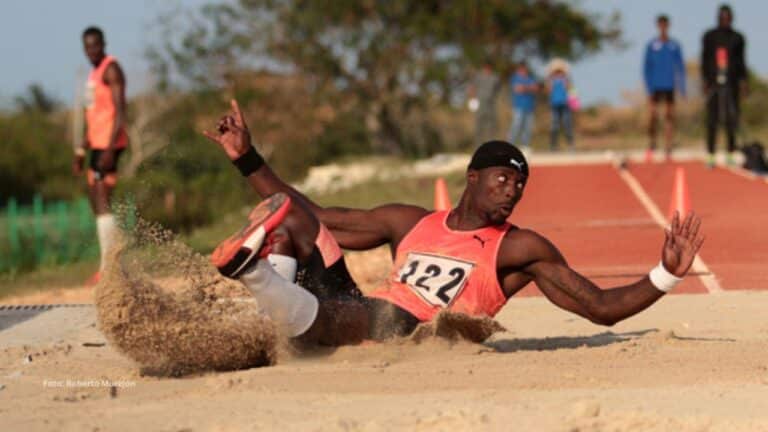 Cristian Nápoles tuvo una pugna particular en el pasado con el oficialismo del atletismo cubano.
