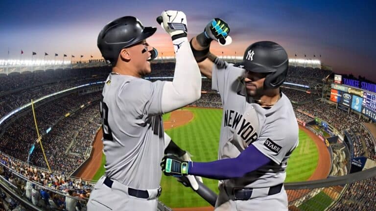 Aaron Judge y Jose Caballero celebran un cuadrangular con New York Yankees