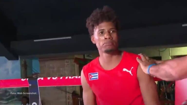 Alejandro Claro no descifró a su rival y no mantuvo la ventaja que logró en el primer round.