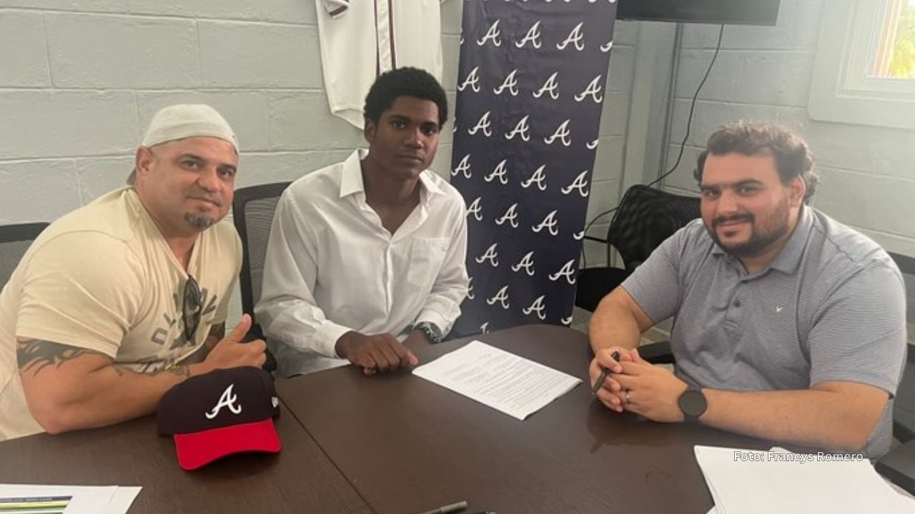 Luis Mantilla firma con Atlanta Braves