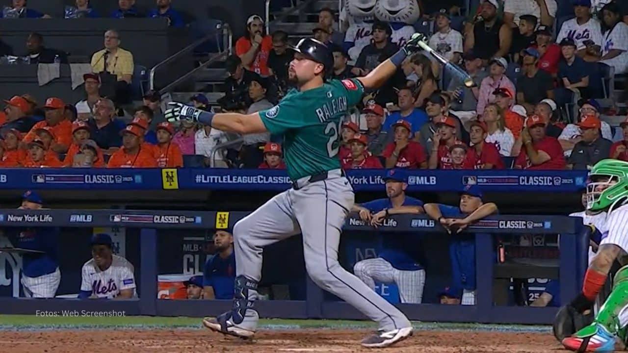 Este año, Cal Raleigh ha implantado varios récords en MLB, ya sea entre receptores, bateadores ambidiestros o dentro de la franquicia.