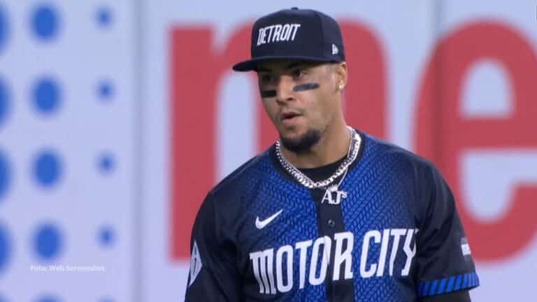 Las cosas no empezaron bien para el grandesligas Javier Báez en la semana final de la temporada MLB 2025.