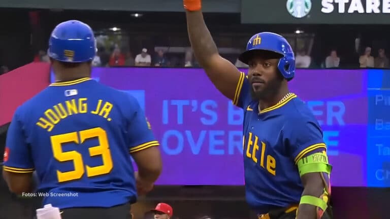 Randy Arozarena en un juego con Seattle Mariners