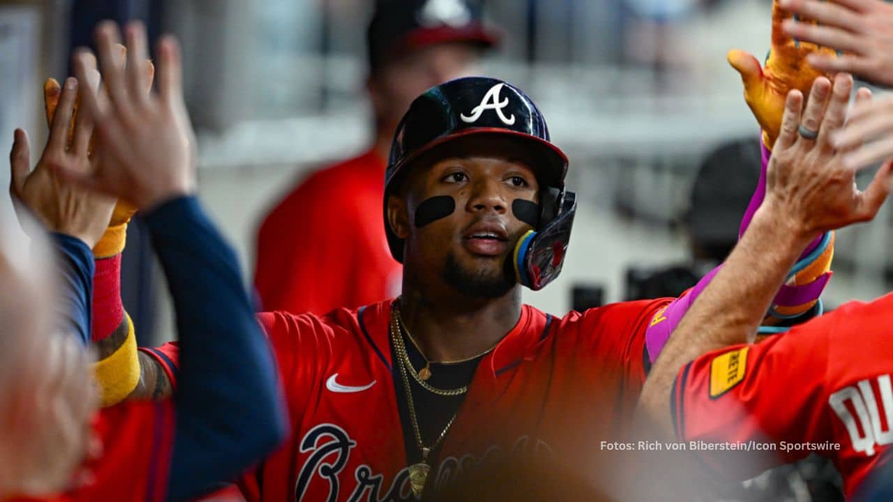 El grandesligas latino Ronald Acuña Jr reformuló sus estrategias madero en mano y finalmente volvió a ser un bateador imponente.