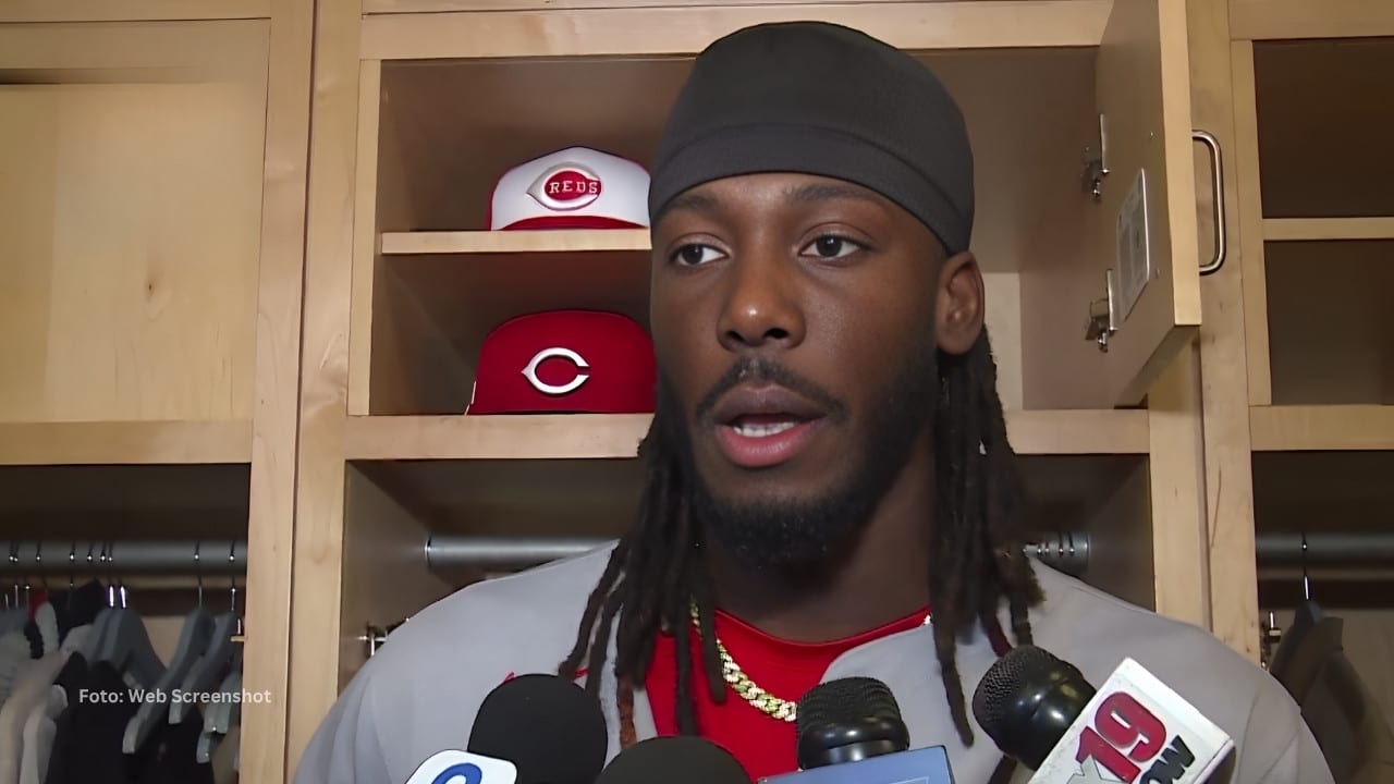 Elly De La Cruz en una entrevista con Cincinnati Reds en Postemporada MLB