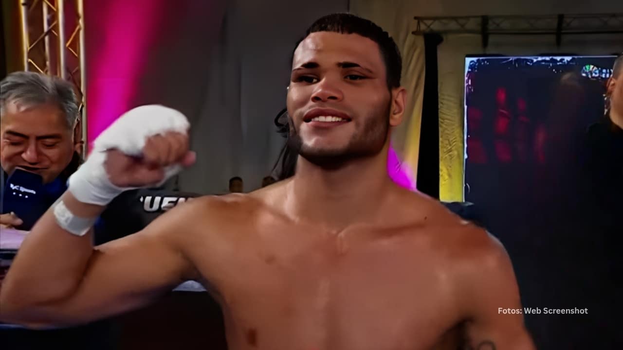 Erislandy Alvarez celebrando una victoria