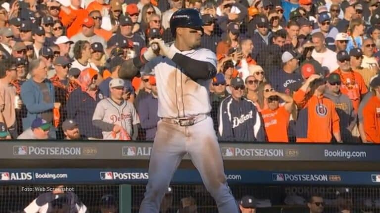 Detroit Tigers empató la Serie Divisional gracias a la ofensiva de Javier Báez, quien dejó su huella con poder puro.