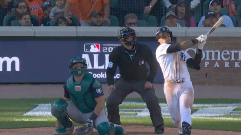 El pelotero boricua Javier Báez se encendió en el Juego 4 de la Serie Divisional entre Detroit Tigers y Seattle Mariners.