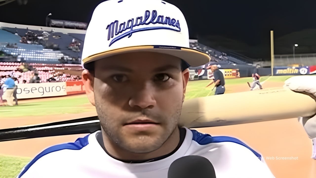 Jose Altuve con el equipo de Navegantes del Magallanes