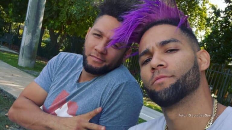 Lourdes Gurriel Jr junto a Yuli