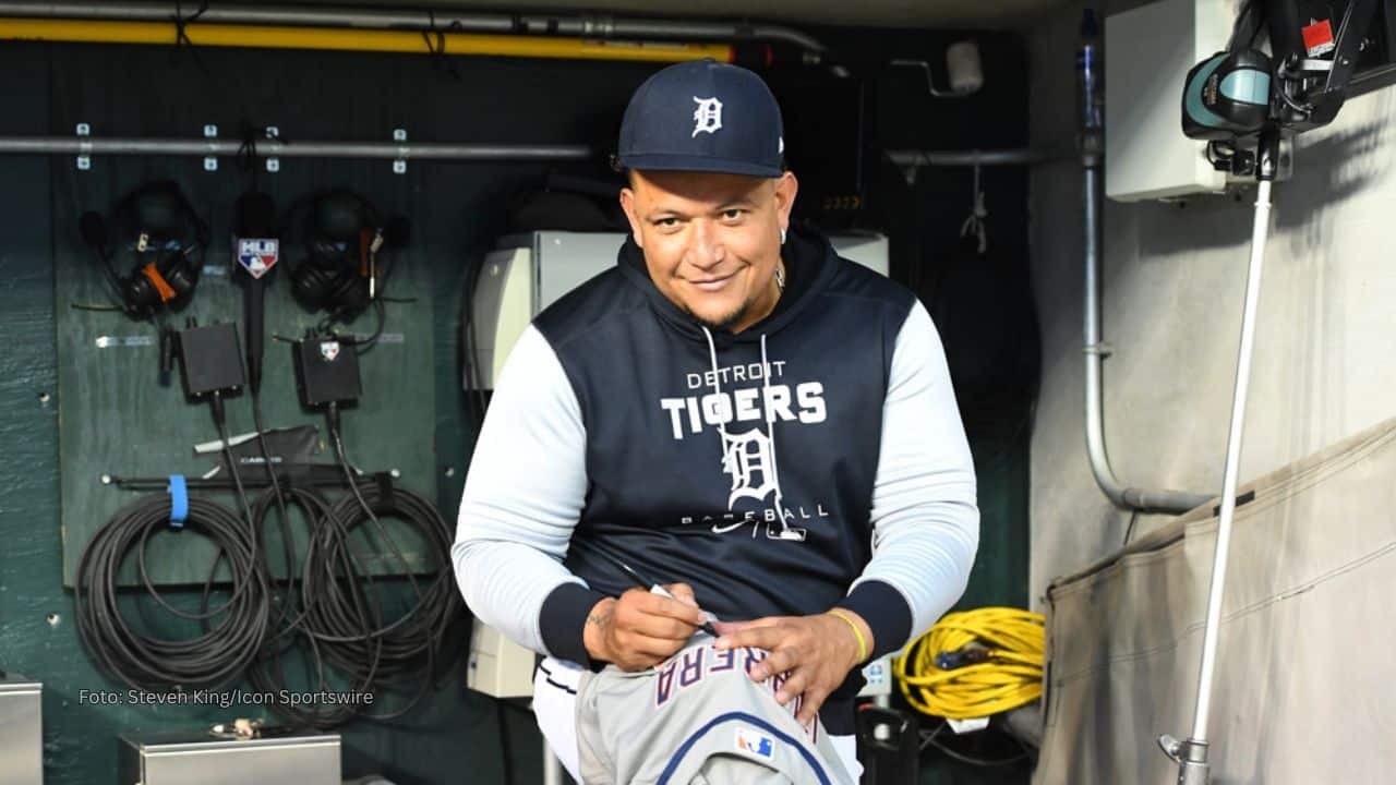 Miguel Cabrera construyó un legado histórico con una carrera llena de títulos, hits y contratos que rompieron paradigmas en la MLB. Foto: Steven King/Icon Sportswire
