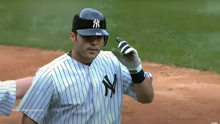 Pelotero Venezolano Jesus Montero en un juego con New York Yankees