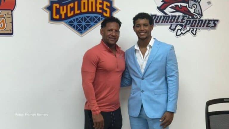 El prospecto cubano estuvo con el Equipo Cuba en el Mundial U-15 de 2022, en ese torneo registró average sobre .227.