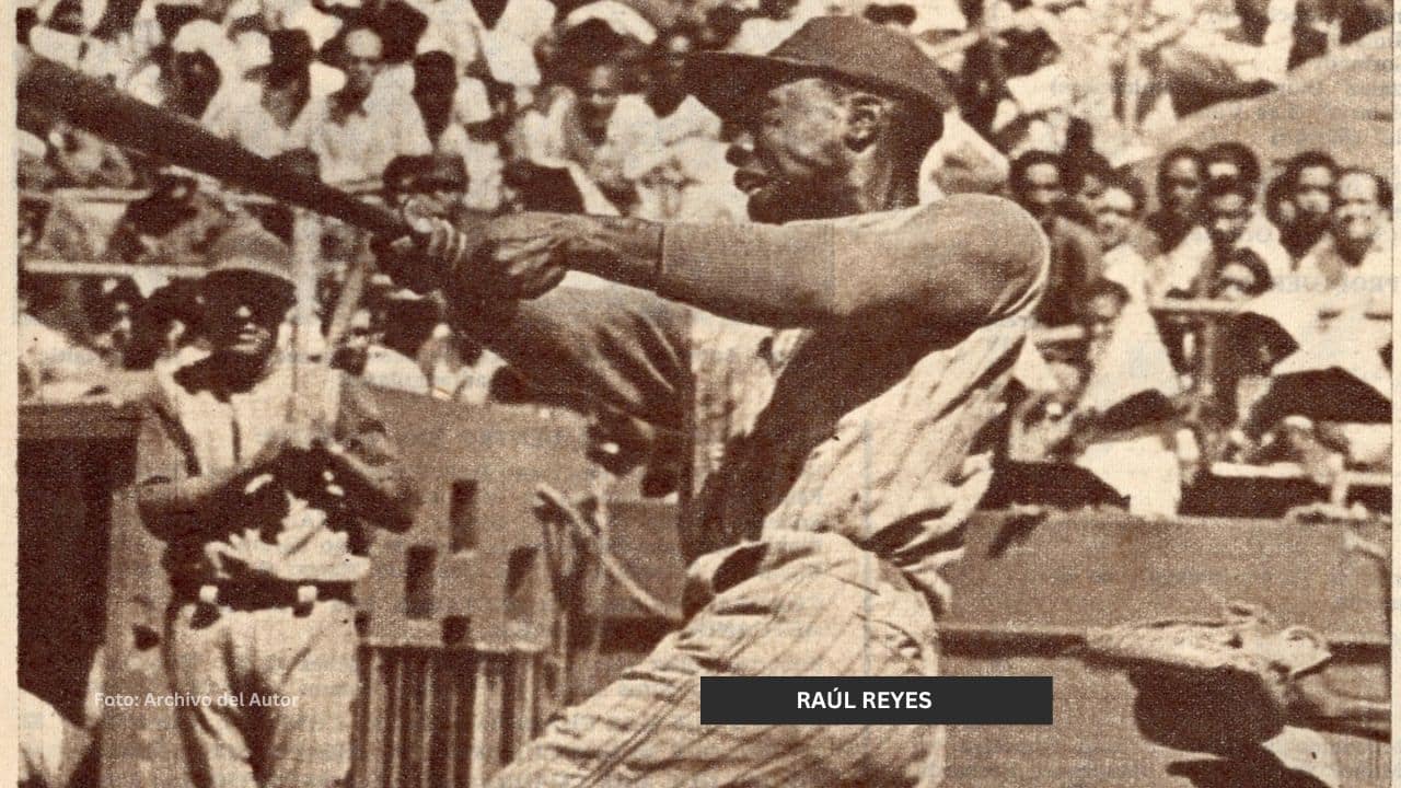 Raul Reyes pelotero cubano