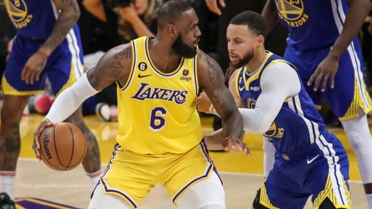 Los mercados grandes siguen dominando en la NBA a nivel económico.