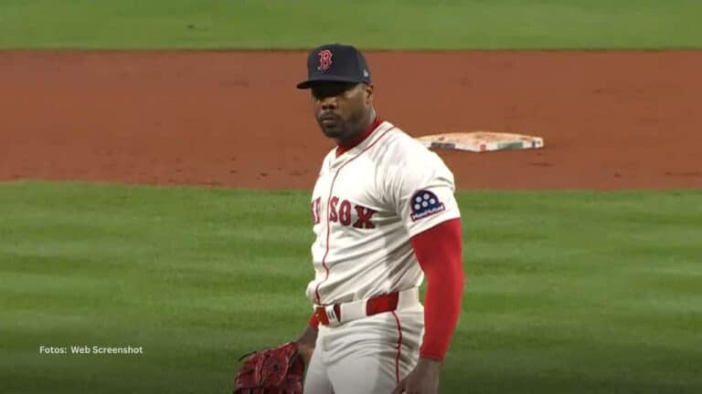 Aroldis Chapman en un juego con Boston Red Sox