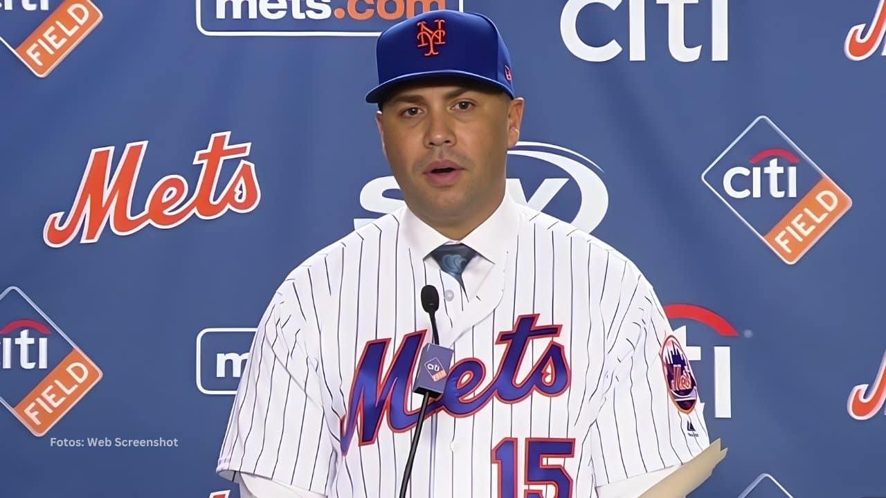 Carlos Beltran en una rueda de prensa con New York Mets