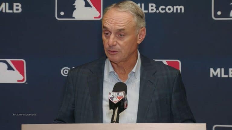 El Comisionado de MLB, Rob Manfred, no tuvo piedad con los peloteros que quebrantaron el Código de Ética de Grandes Ligas.