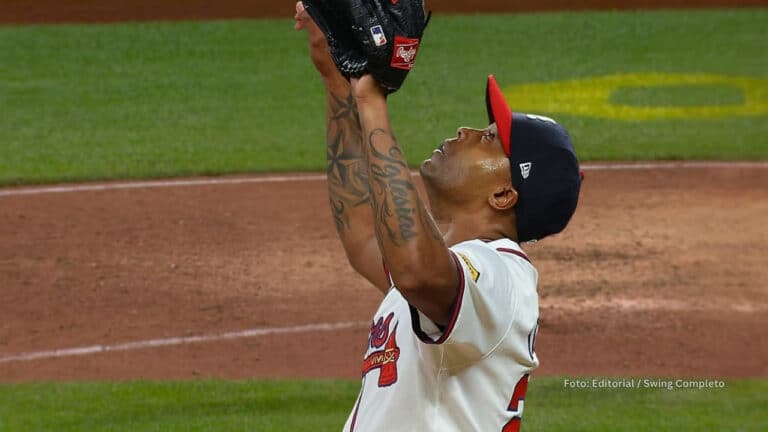 Raisel Iglesias, MLB