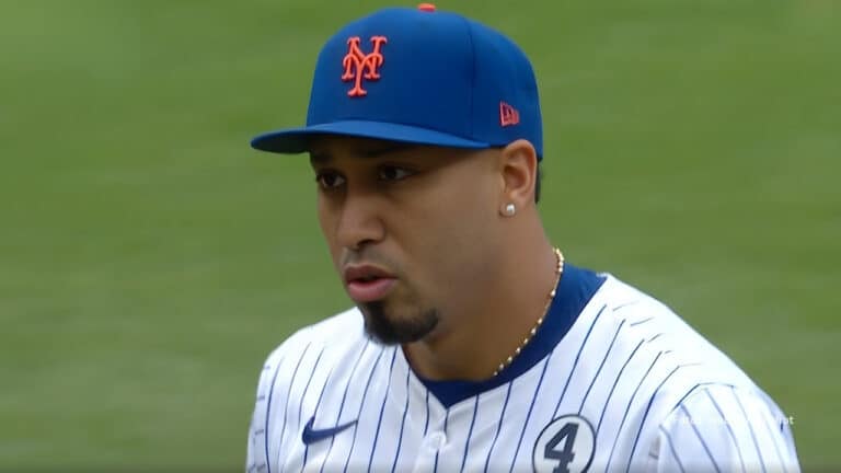Edwin Diaz en un juego con New York Mets