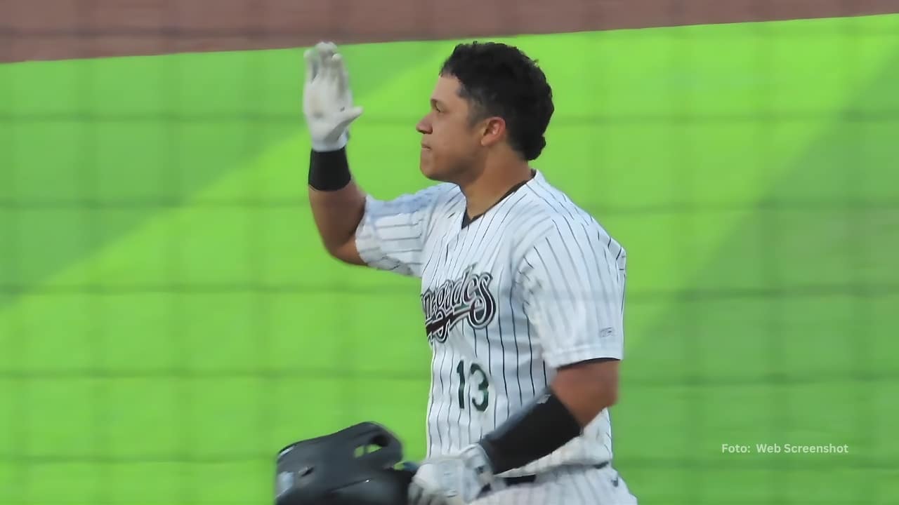 Pelotero venezolano ex prospecto de Yankees firma acuerdo con Los Angeles Angels