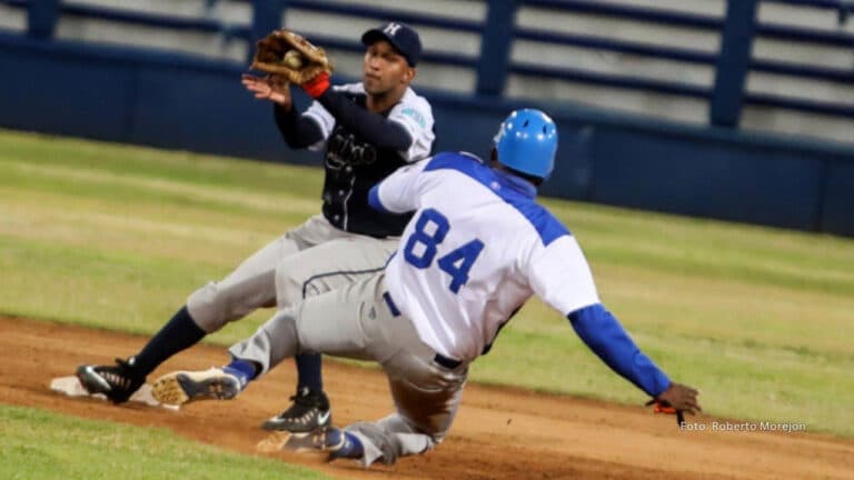 Holguin vs Industriales en Serie Nacional