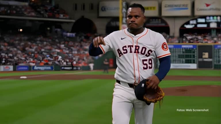 Framber Valdez en un juego con Houston Astros