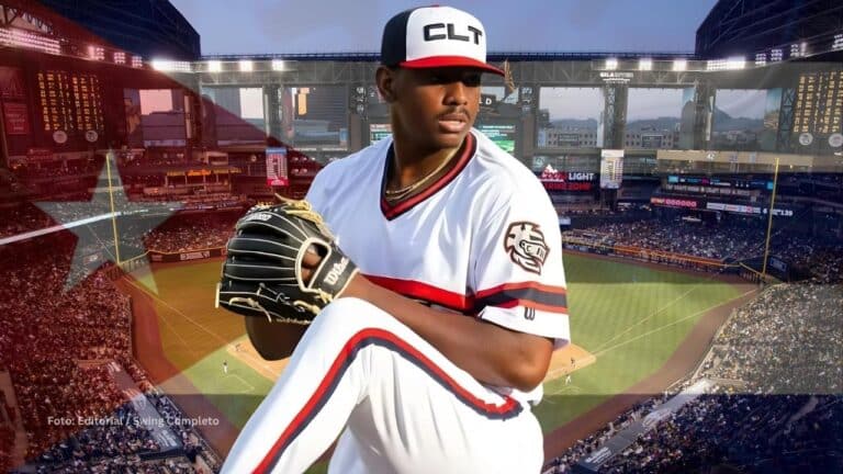 Lanzador cubano Josimar Cousin con el uniforme de la sucursal de Chicago White Sox