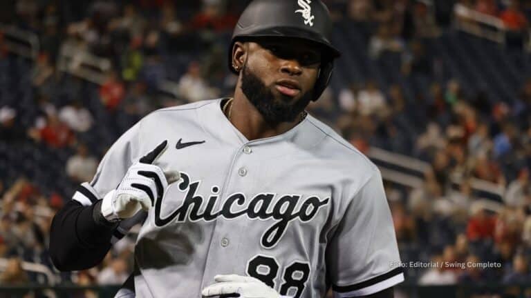 Luis Robert Jr con uniforme de Chicago White Sox