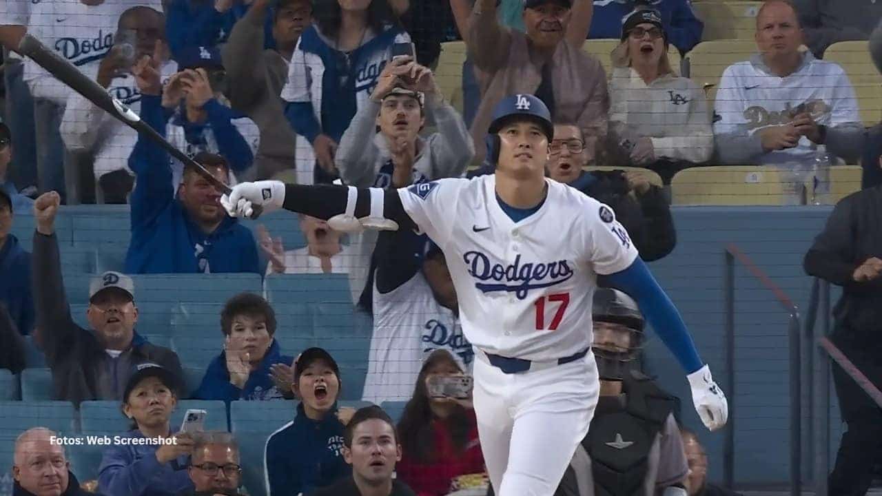 Shohei Ohtani tomando un turno con Los Angeles Dodgers