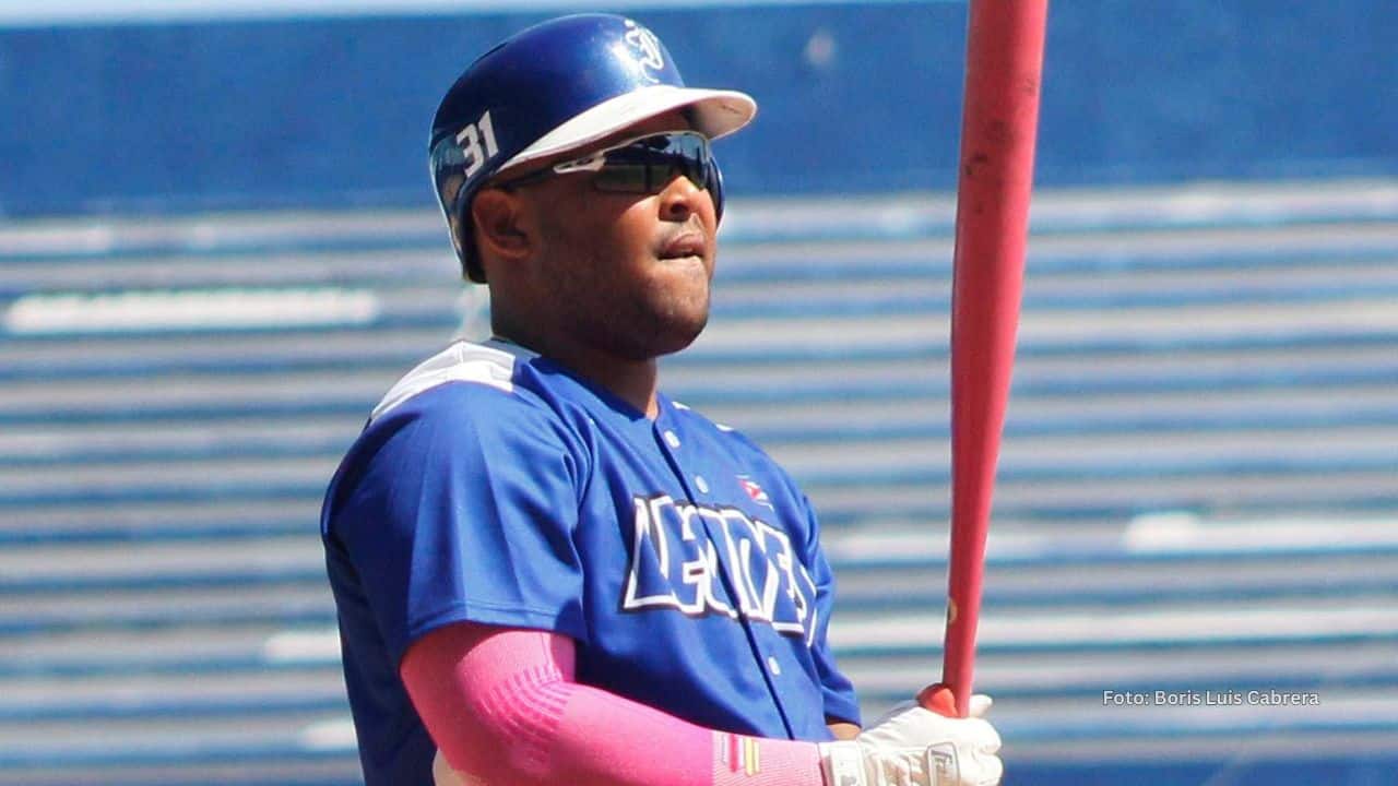 Yasmany Tomás, Industriales