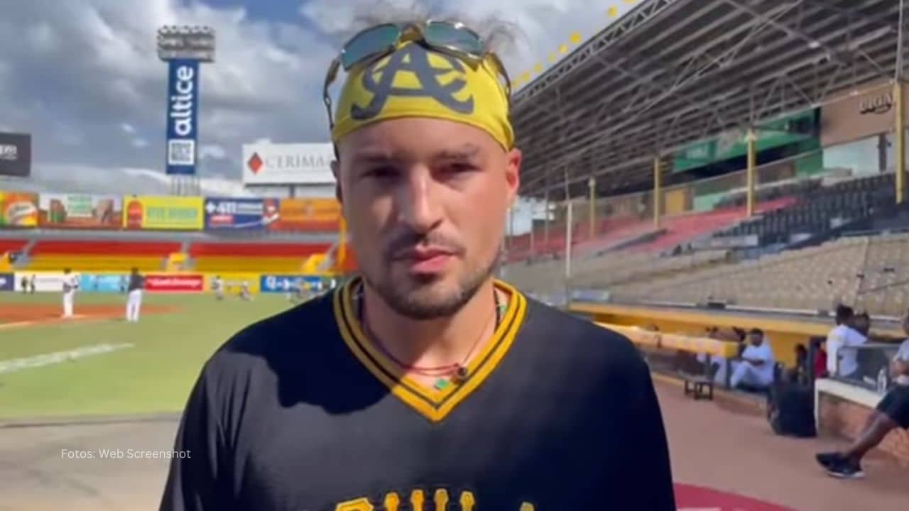 Raynel Delgado se encuentra en la LIDOM actualmente donde ostenta promedio al bate de .292.