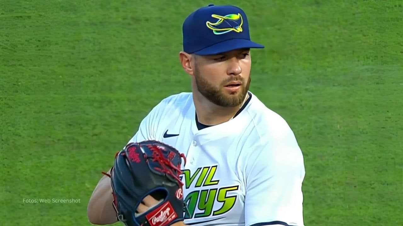 Adrian Houser lanzando con Tampa Bay Rays. San Francisco Giants
