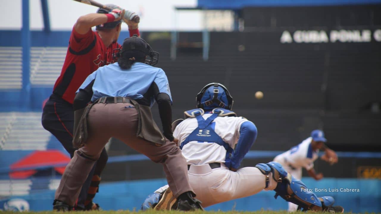 Árbitros cubanos en Serie Nacional