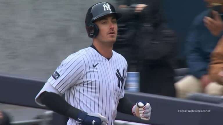 Cody Bellinger en un juego con New York Yankees