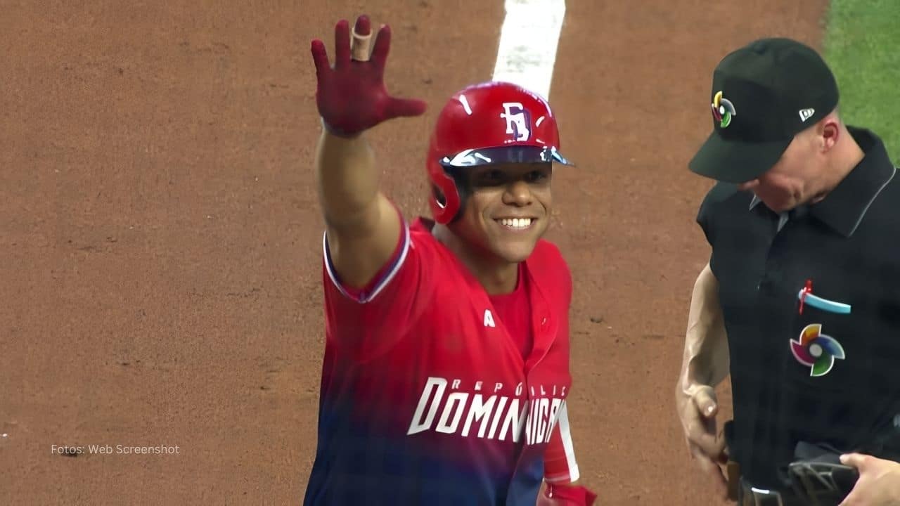 Juan Soto en un juego con Dominicana en el Clásico Mundial