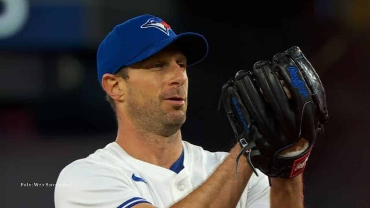 Max Scherzer en un juego con Toronto Blue Jays