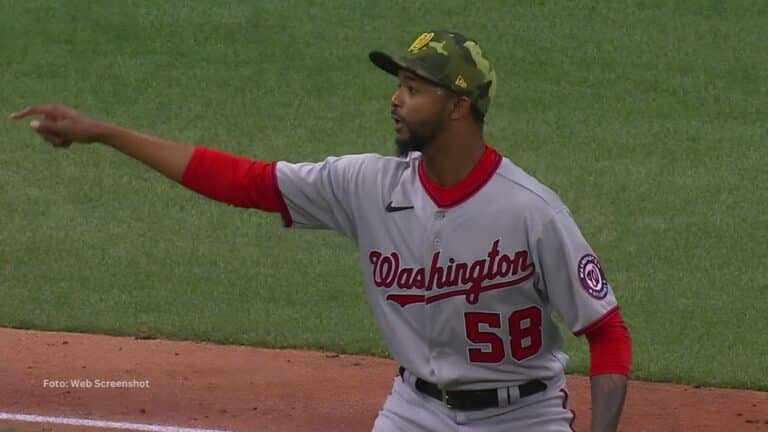 Carl Edwards Jr. en un juego con Washington Nationals. New York Mets